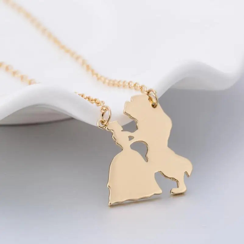 Colar Amor Eterno - Pingente Minimalista Banhado a Ouro