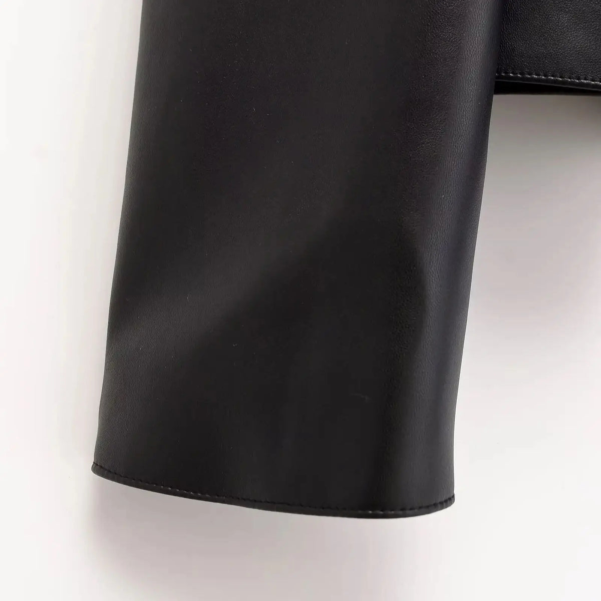 Jaqueta Aviador Loose Street - Modelagem Comfort em Cabedal Texturizado