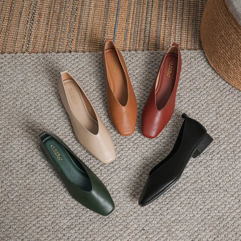 Sapatilha French Riviera - Design Rasteiro de Bico Quadrado com Tira Slim