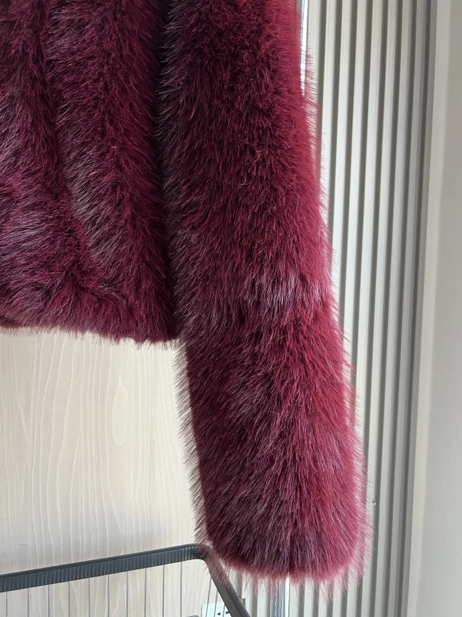 Casaco Faux Fur Coquette - Pelagem Artificial Soft Premium com Efeito Redondo