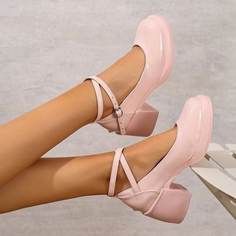 Sapato Mary Jane Blossom - Design Retro de Salto Alto com Tira no Tornozelo