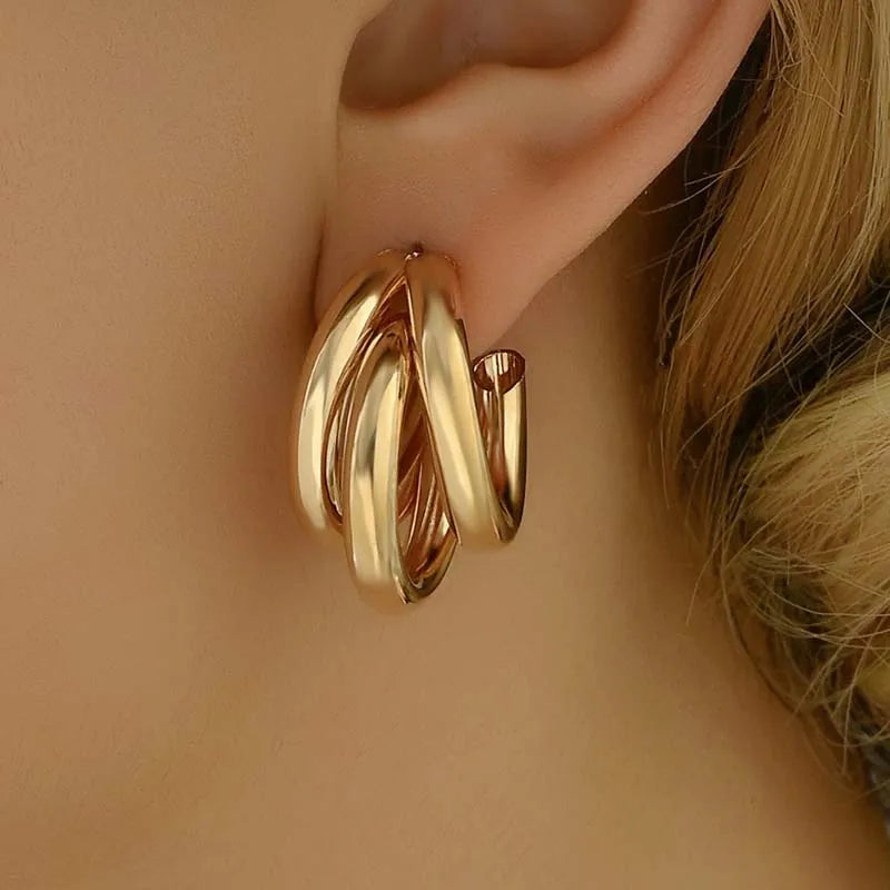 Brincos de Argola Circled Diana - Design Vintage Banhado a Ouro