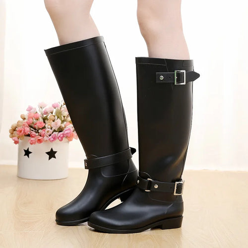 Bota Combat Over-the-Knee - Design Tratorado em Verniz Premium com Atacadores