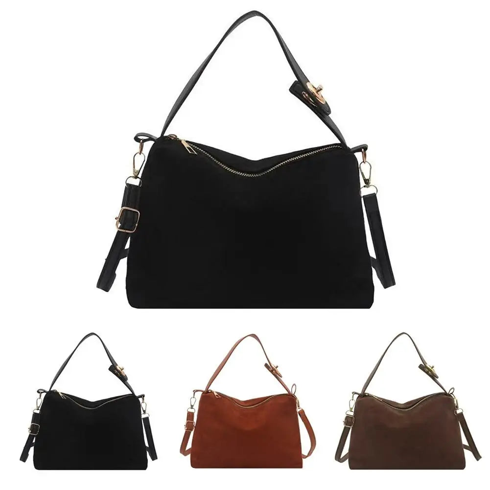 Mala Underarm Suede Classique - Silhueta de Axila Minimalista com Acabamento Fosco