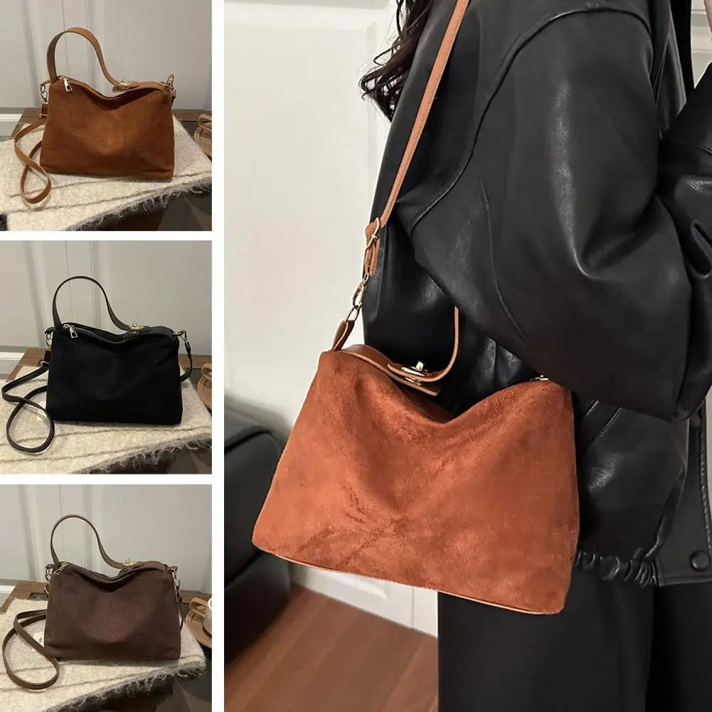 Mala Underarm Suede Classique - Silhueta de Axila Minimalista com Acabamento Fosco
