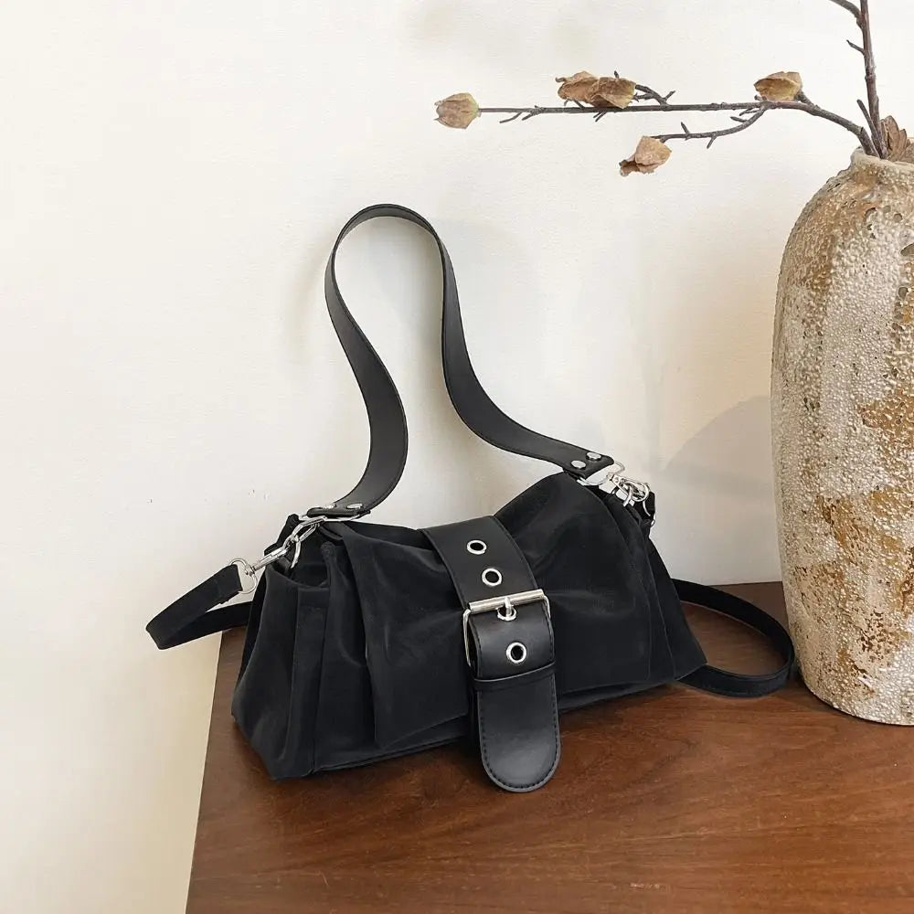 Mala Tote Suede Rectangular - Silhueta Estruturada de Grande Capacidade em Camurça Matte