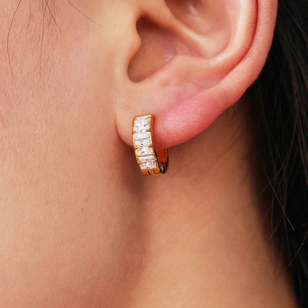 Brincos de Argola Aura Zircónia - Aço Inoxidável Banhado a Ouro 18K