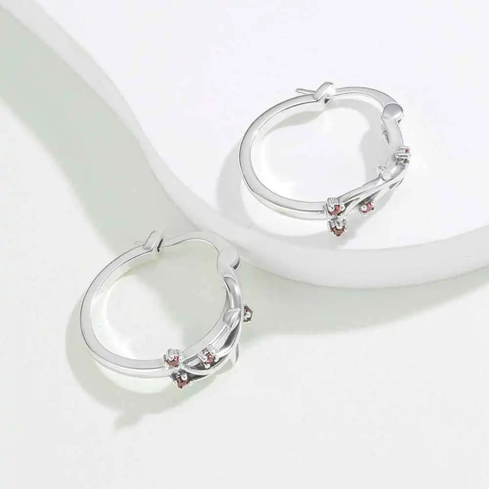 Brincos de Argola Holly Red - Prata 925 Legítima com Detalhes de Azevinho