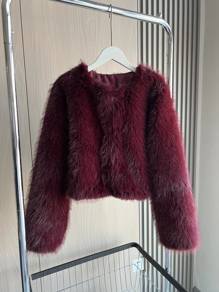 Casaco Faux Fur Coquette - Pelagem Artificial Soft Premium com Efeito Redondo