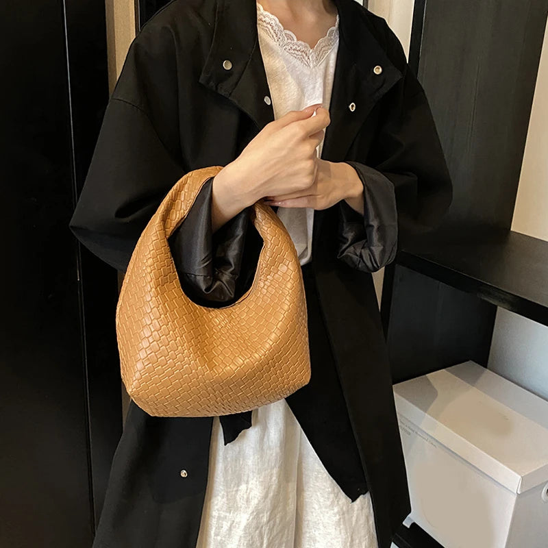 Mala Tote Suede Cord - Alças Duplas em Corda de Grife com Acabamento Aveludado