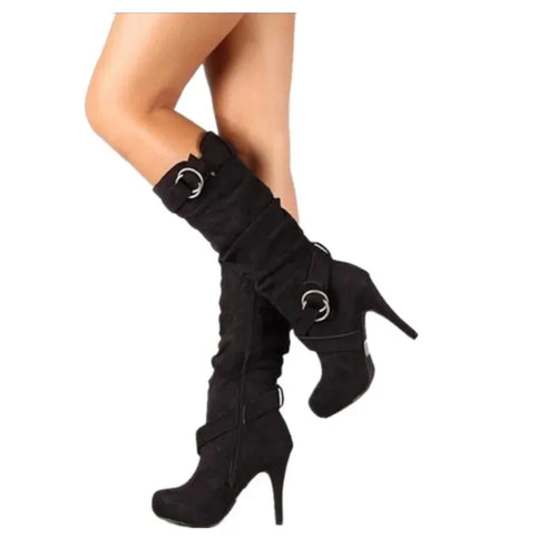 Bota Over-the-Knee Night Luxury - Silhueta Slim com Salto Agulha e Plataforma