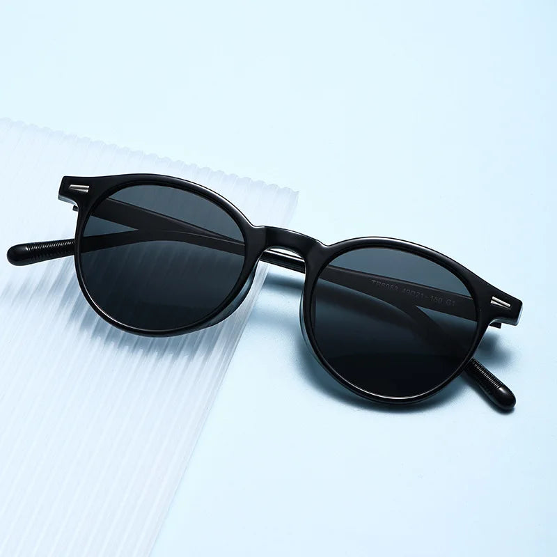 Óculos de Sol Round Vintage - Design Minimalista com Proteção UV400