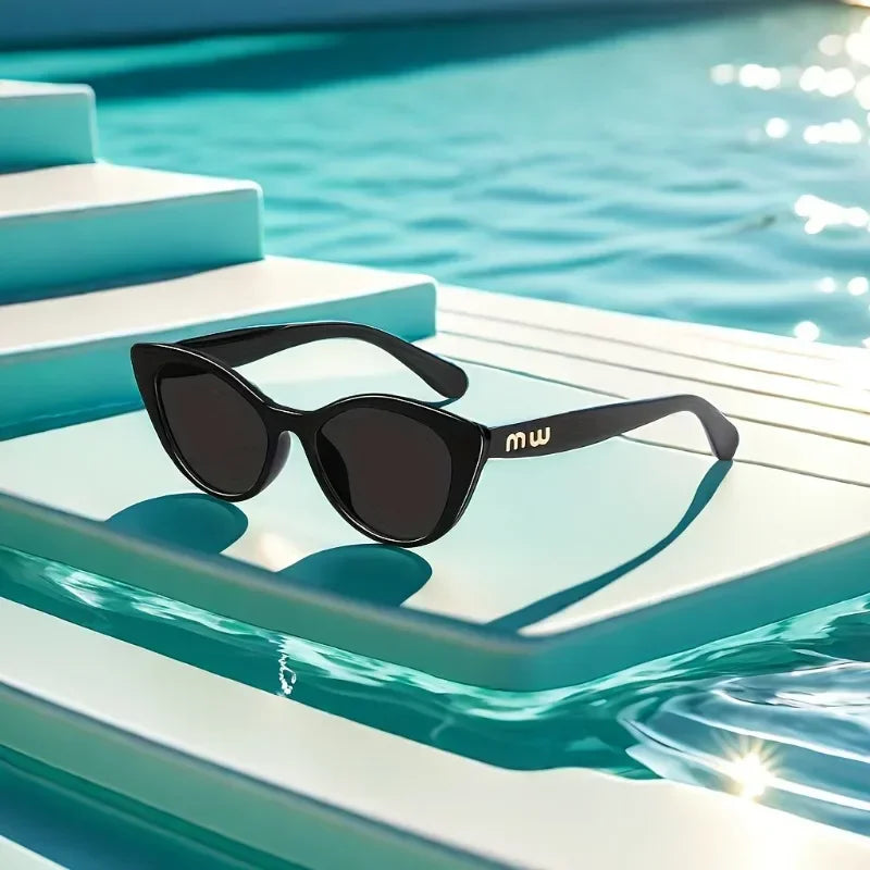Óculos de Sol Cat-Eye Helena - Design Oversized Vintage com Proteção UV400