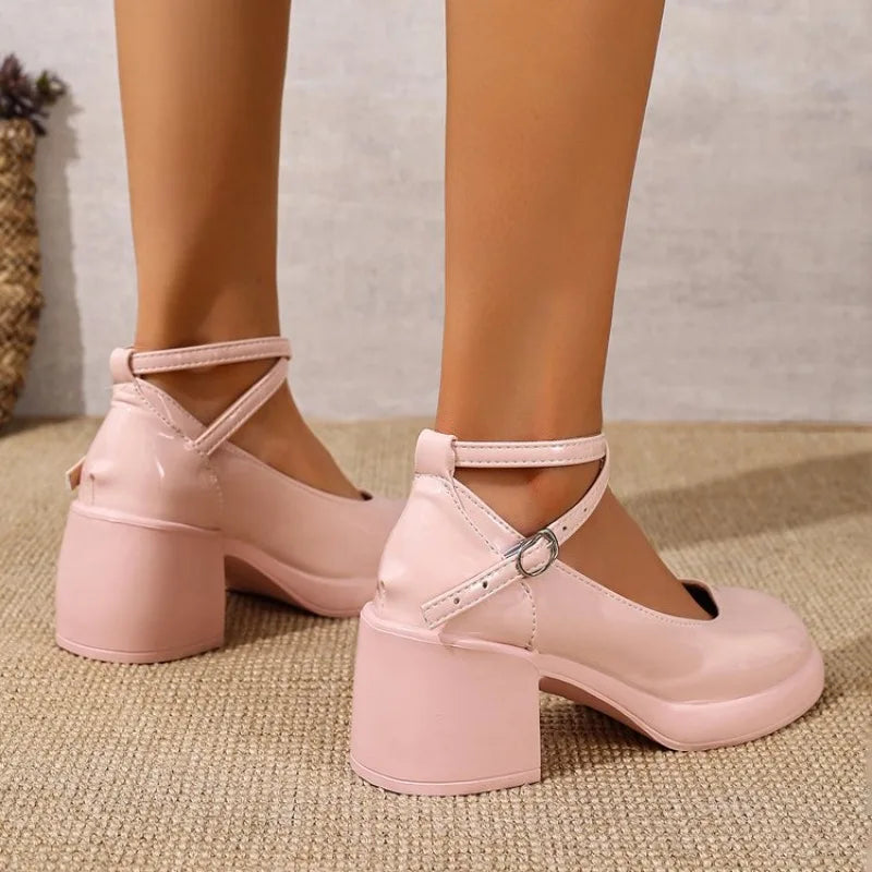 Sapato Mary Jane Blossom - Design Retro de Salto Alto com Tira no Tornozelo
