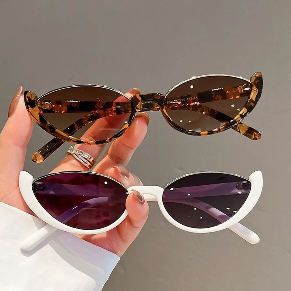Óculos de Sol Cat-Eye Slim - Design Meia Armação com Proteção UV400