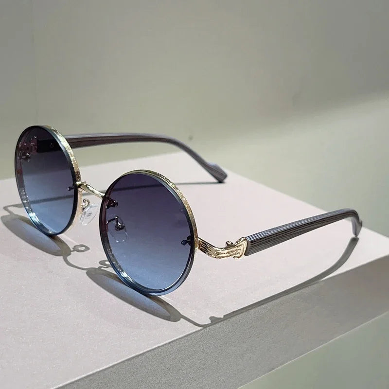 Óculos de Sol Round Aura - Lentes em Degradê Colorido com Proteção UV400