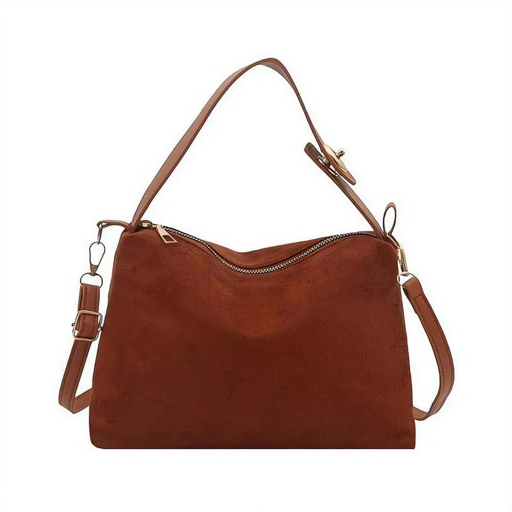 Mala Underarm Suede Classique - Silhueta de Axila Minimalista com Acabamento Fosco