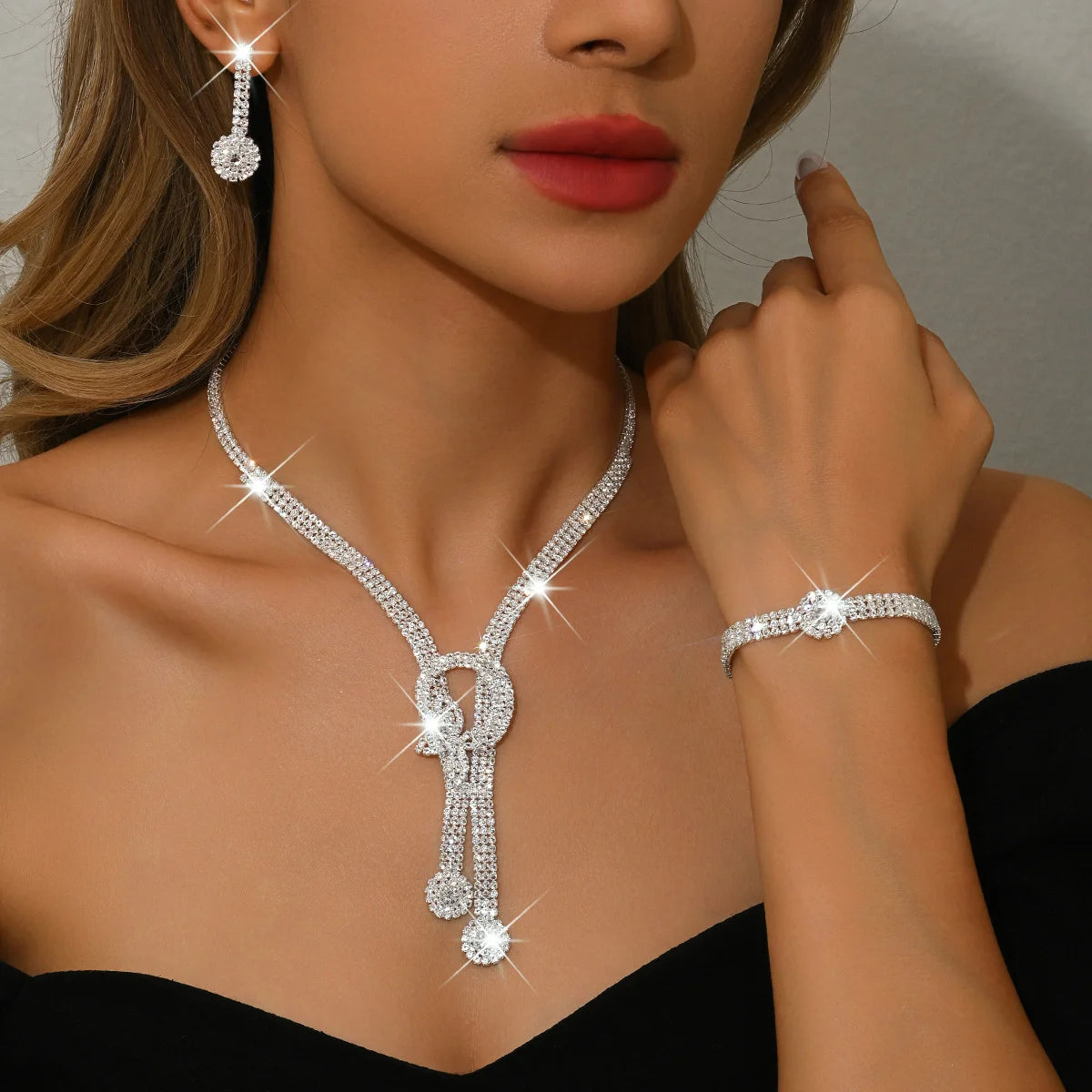 Conjunto Glamour Banhado a Ouro - Colar e Anel Cravejado