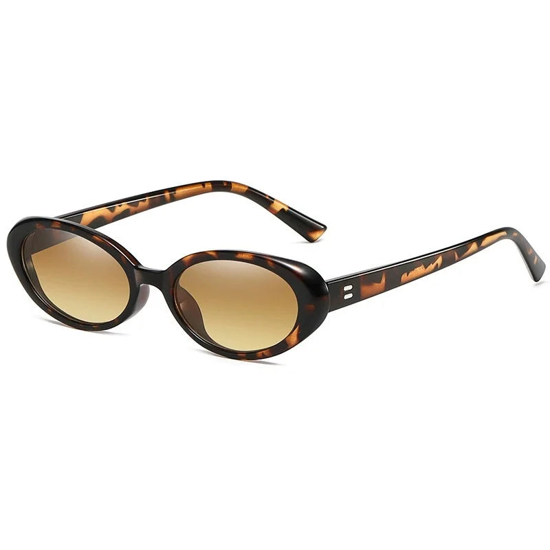 Óculos de Sol Oval Celine - Silhueta Compacta Retro com Proteção UV400