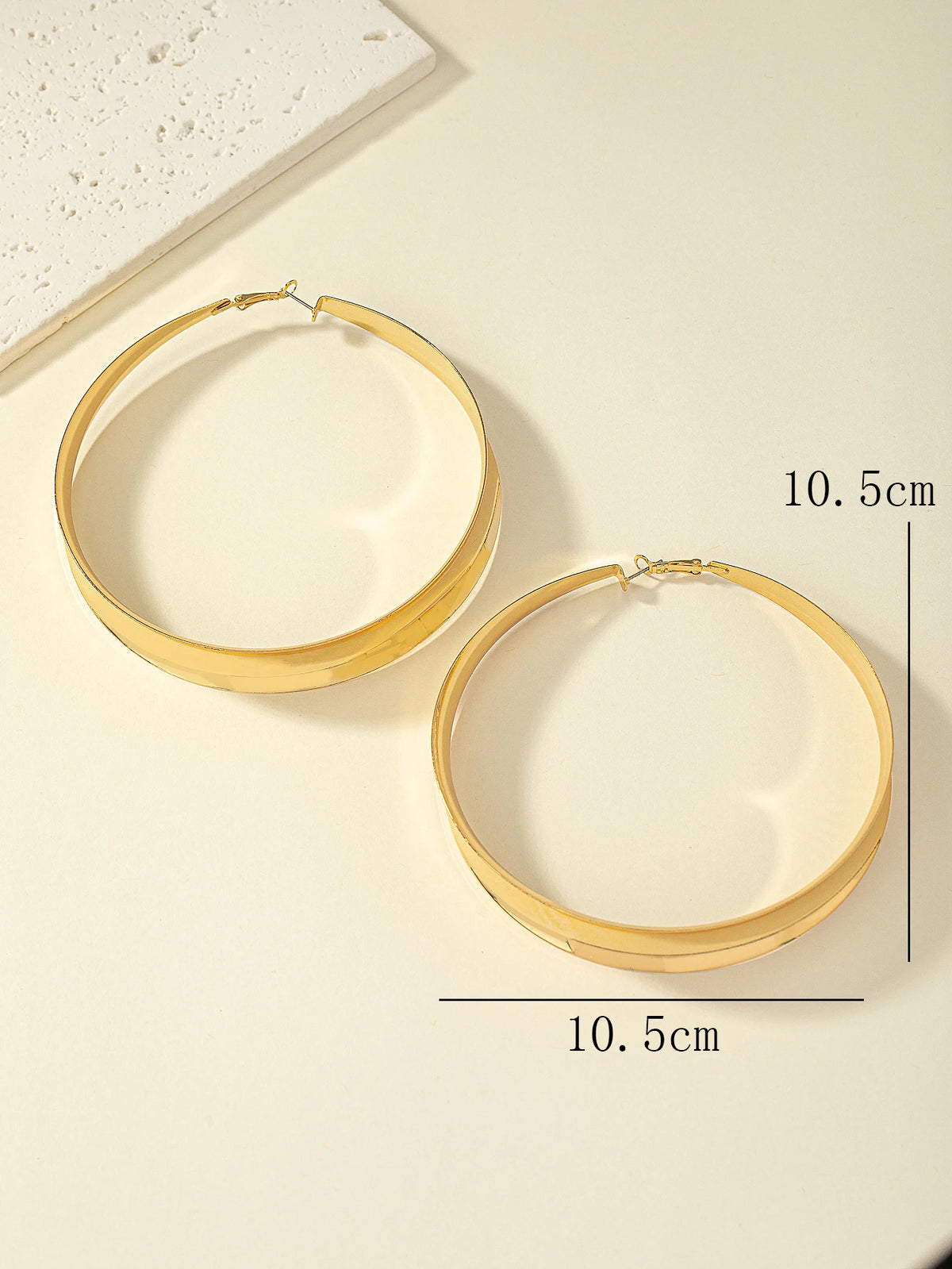 Brincos de Argola Bohemian Gold - Design Étnico com Textura Artesanal