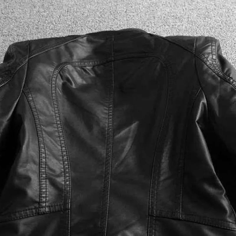 Jaqueta Cropped Cyber Biker - Design Y2K Streetwear em Cabedal Premium