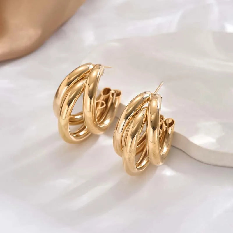 Brincos de Argola Circled Diana - Design Vintage Banhado a Ouro