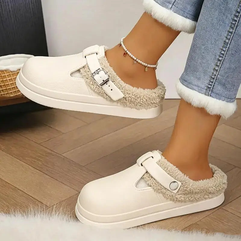 Tamanco Mule Cozy Heritage - Interior em Pelagem Soft com Fivela Metálica