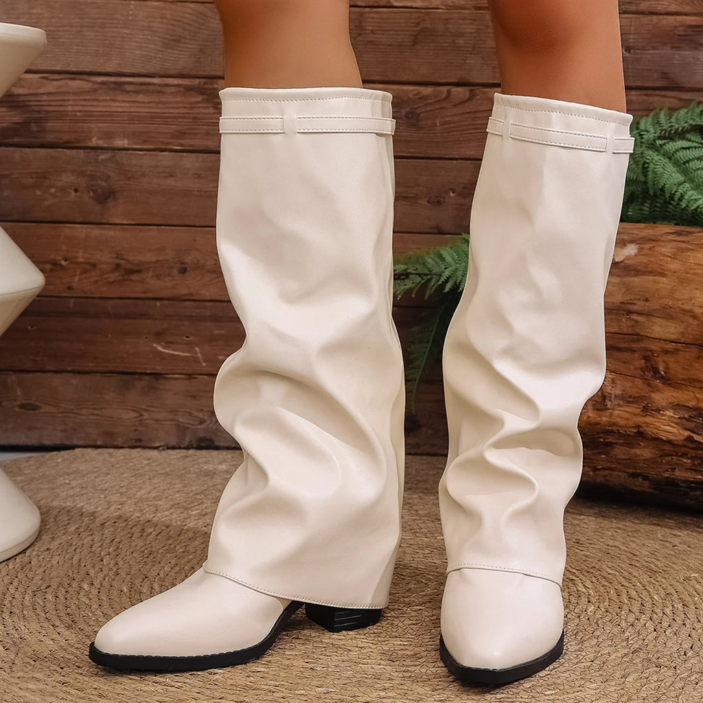 Bota Over-the-Knee Fold Over - Design Arquitetónico com Salto de Grife