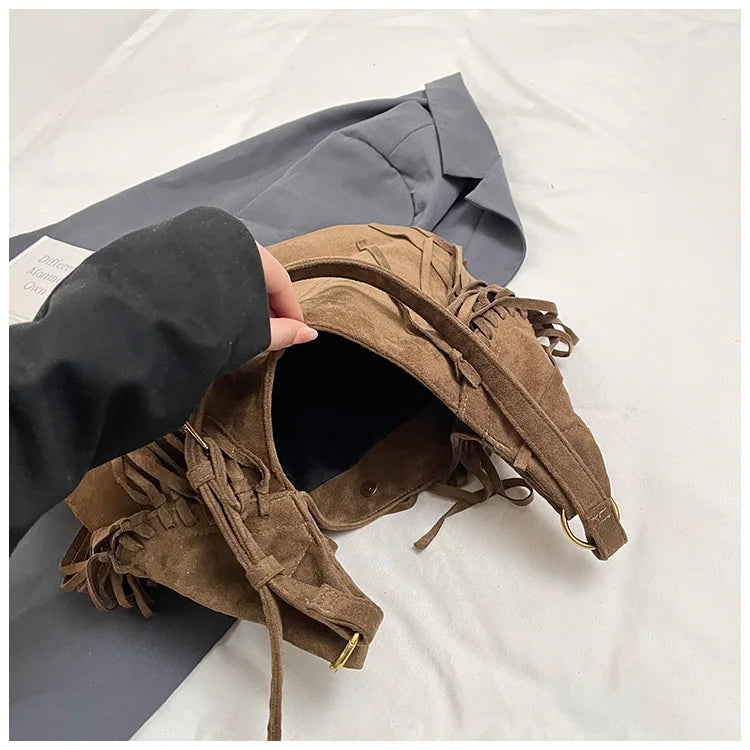 Mala Hobo Suede Tassels - Estilo Boho Chique com Detalhe de Franja em Camurça Soft