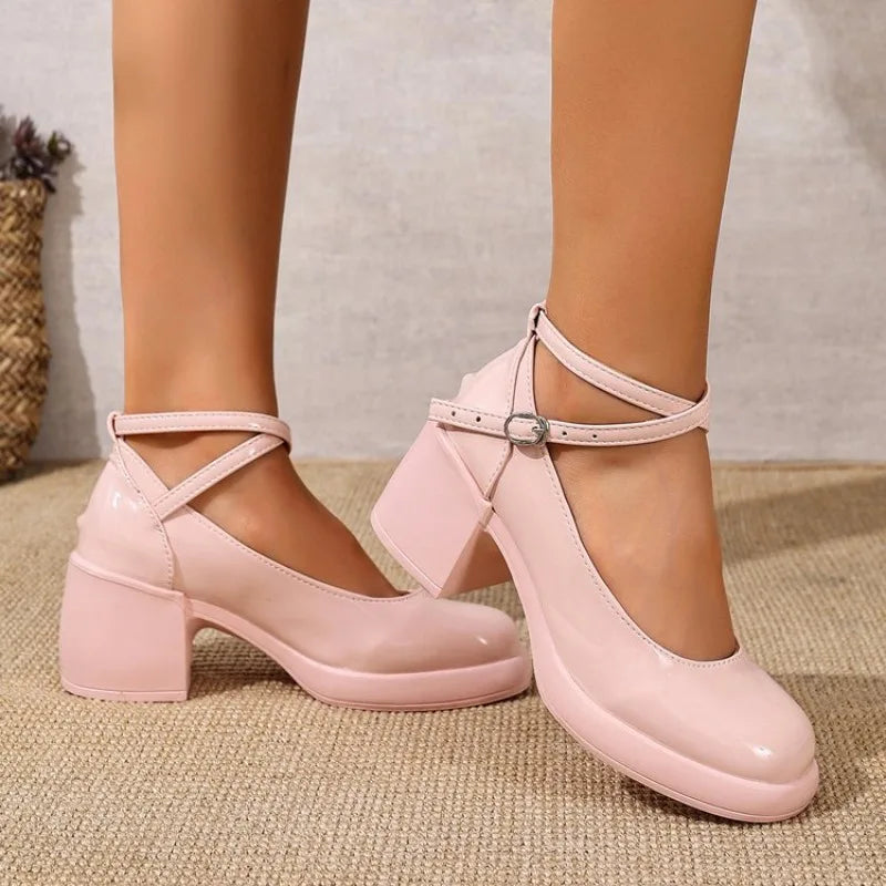Sapato Mary Jane Blossom - Design Retro de Salto Alto com Tira no Tornozelo