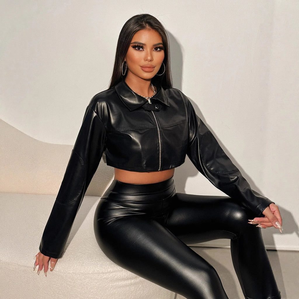 Jaqueta Biker Cyber Stand - Gola Padre Alinhada em Estética Y2K Streetwear