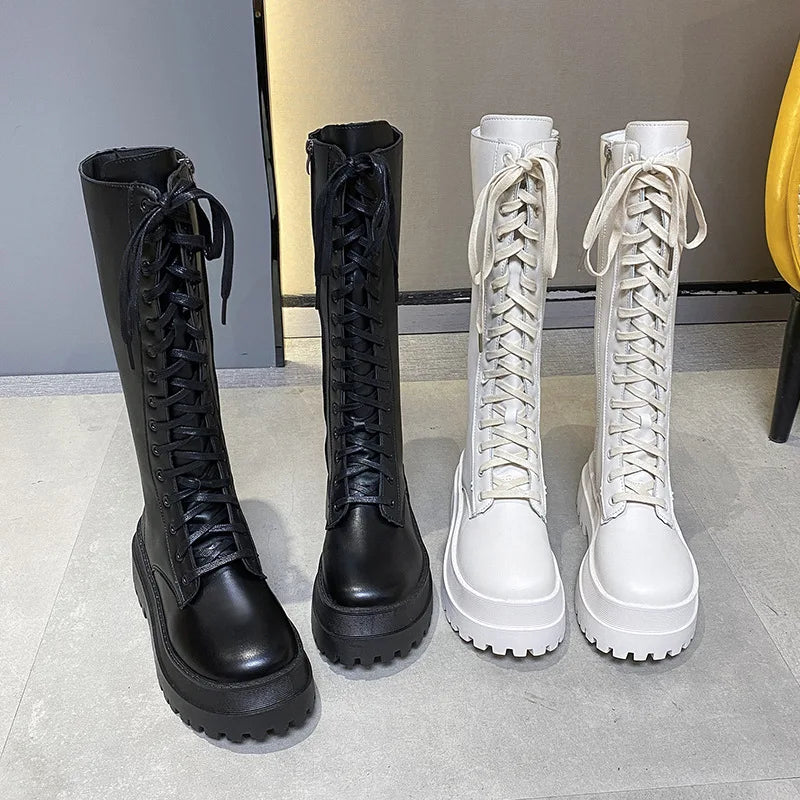Bota Cano Alto Milano Prestige - Silhueta Fina com Salto Alto Estruturado