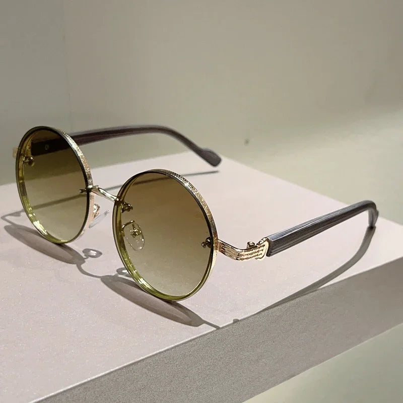 Óculos de Sol Round Aura - Lentes em Degradê Colorido com Proteção UV400