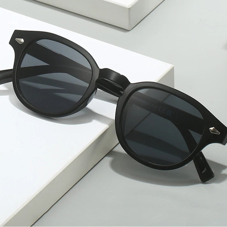 Óculos de Sol Round Minimalist - Design Clássico com Proteção UV400