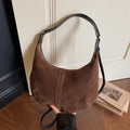 Mala Hobo Suede Stitch - Design de Costuras Retrô em Camurça Soft Versátil